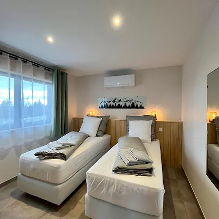 Gite Des Pins Chalet Dabo